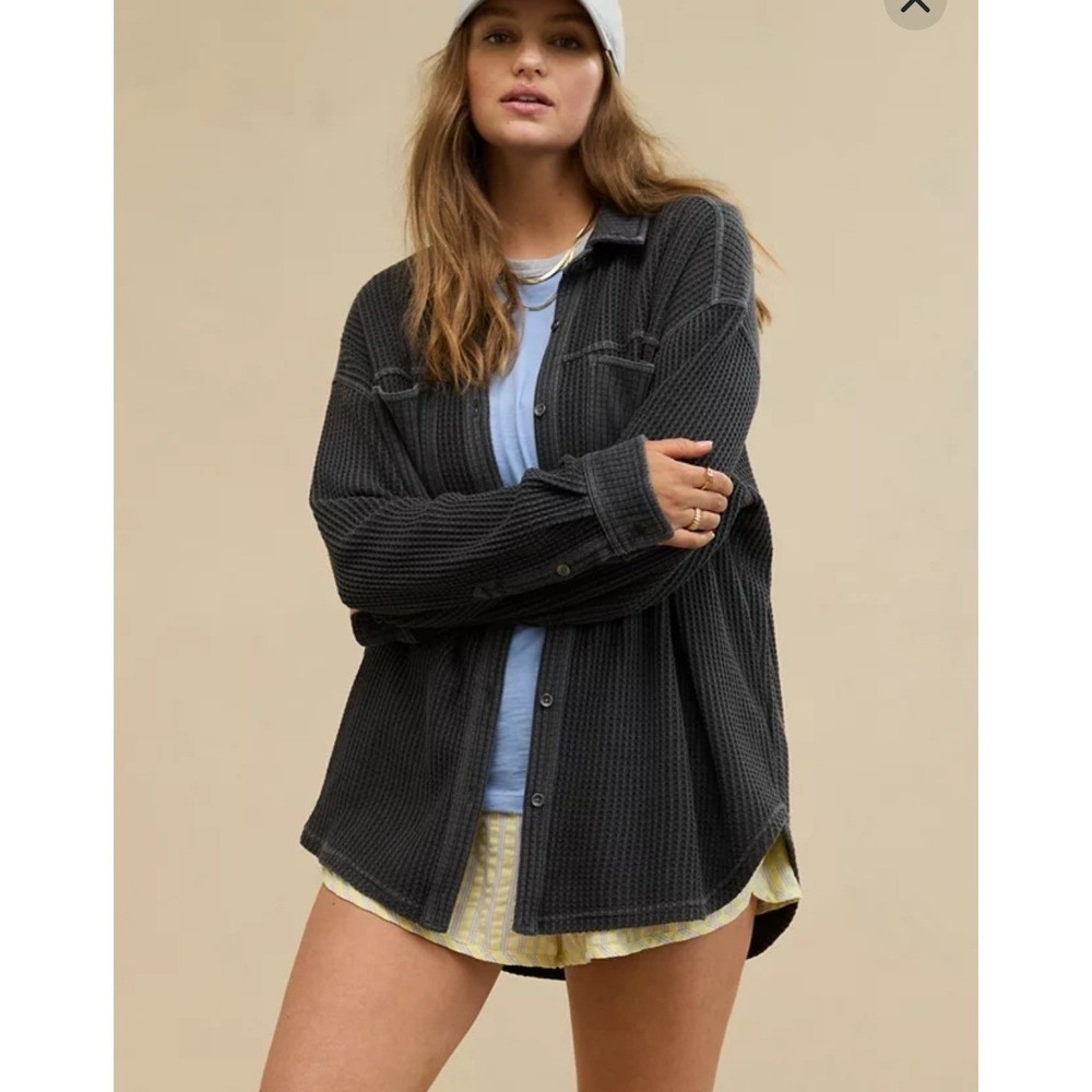 Aerie Womens Anytime Waffle Knit Button Down Shirt Charcoal Grey Oversized M